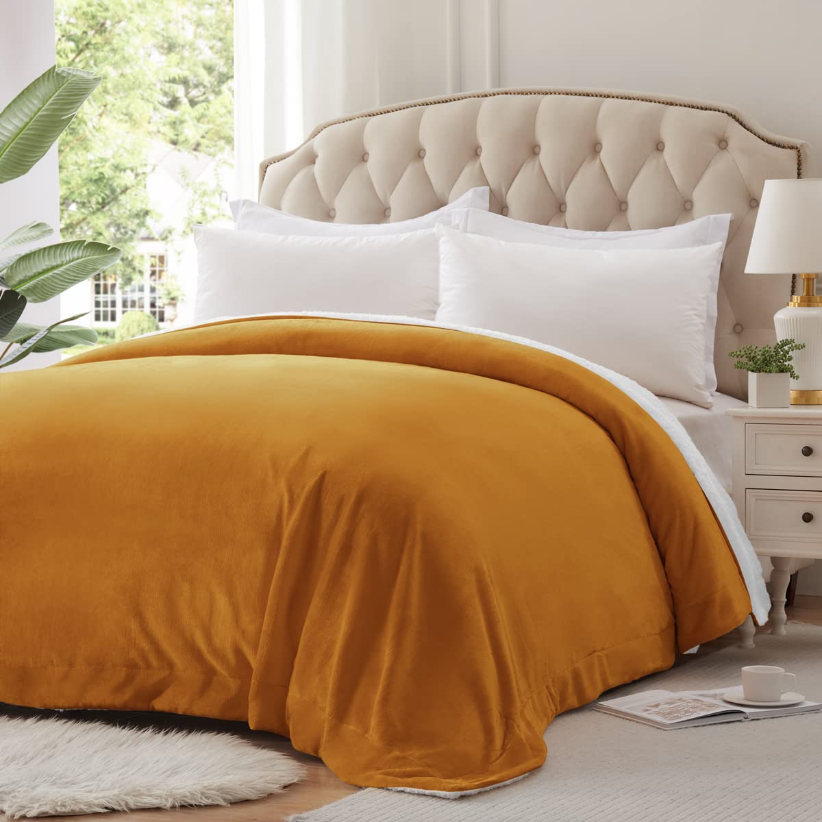改KAWAHOME Sherpa Fleece Queen Size Blanket for Bed - Extra Warm and Heavy Thick Blankets for Winter, Super Soft 500GSM Plush Blanket, 90"X 90" Brown