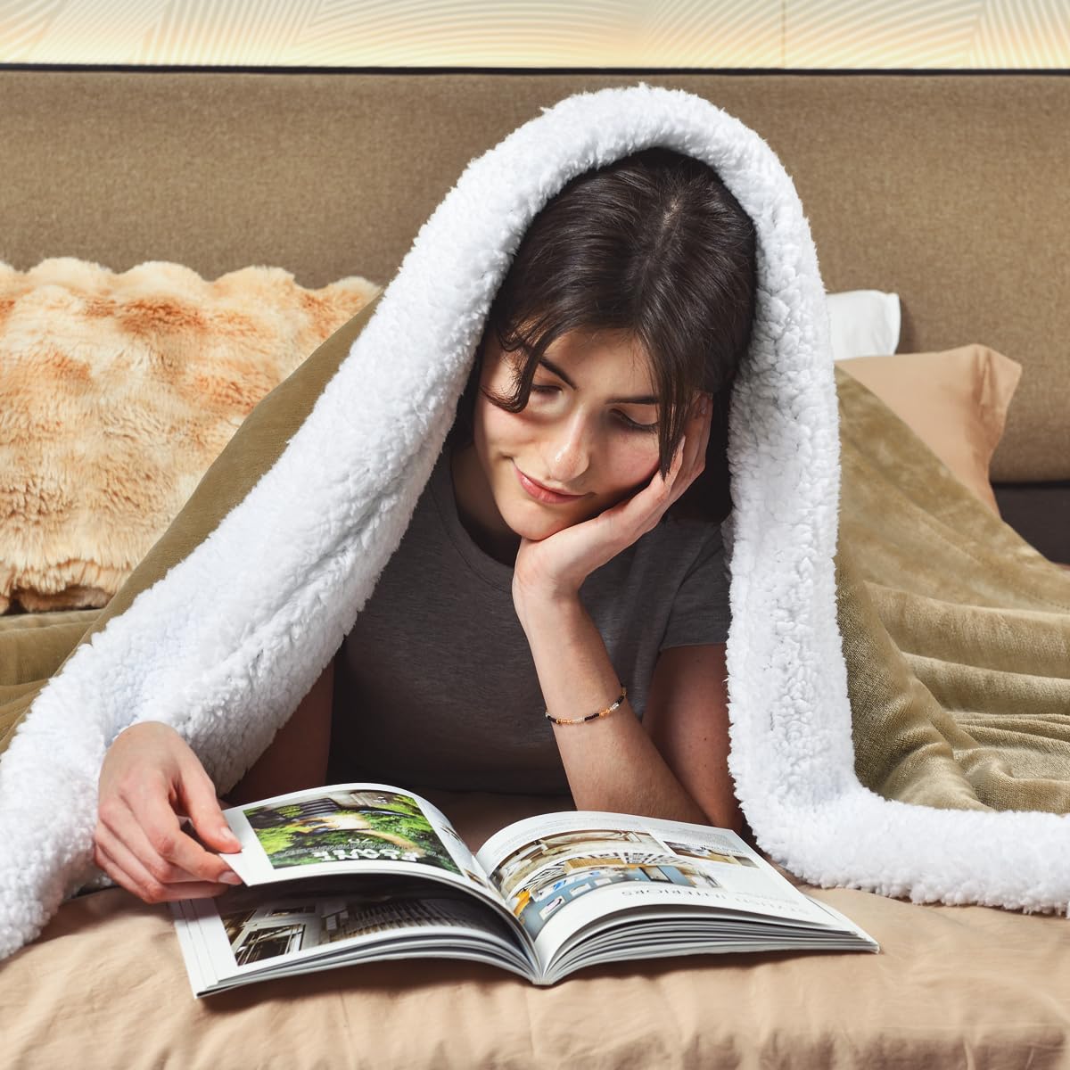 Sherpa Fleece Queen Size Blanket for Bed - Extra Warm and Heavy Thick Blankets for Winter, Super Soft 500GSM Plush Blanket, 90"X 90" Brown