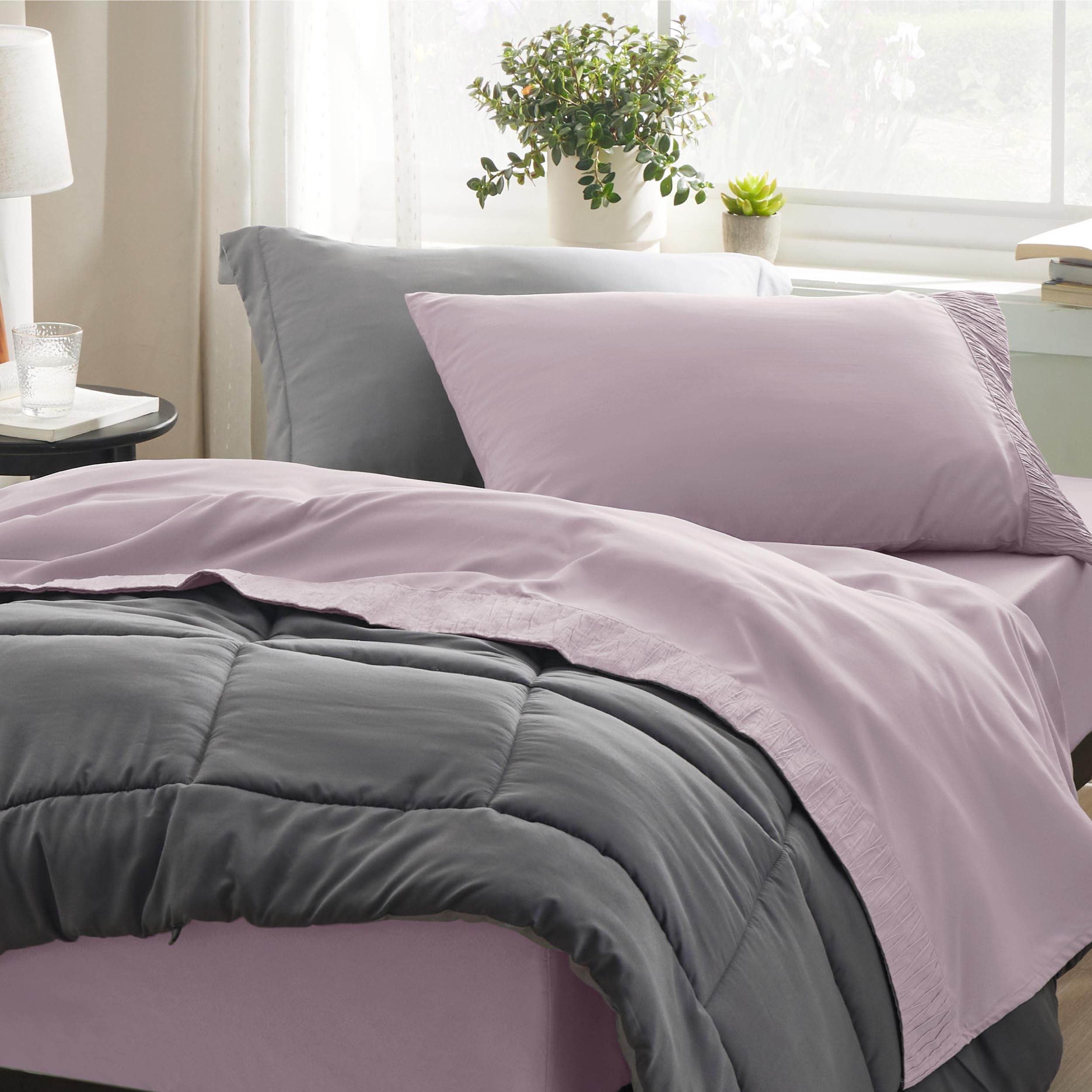 Queen Sheets Grey - Soft Sheets for Queen Size Bed, 4 Pieces Hotel Luxury Queen Sheet Set, Easy Care Polyester Microfiber Cooling Bed Sheet Set