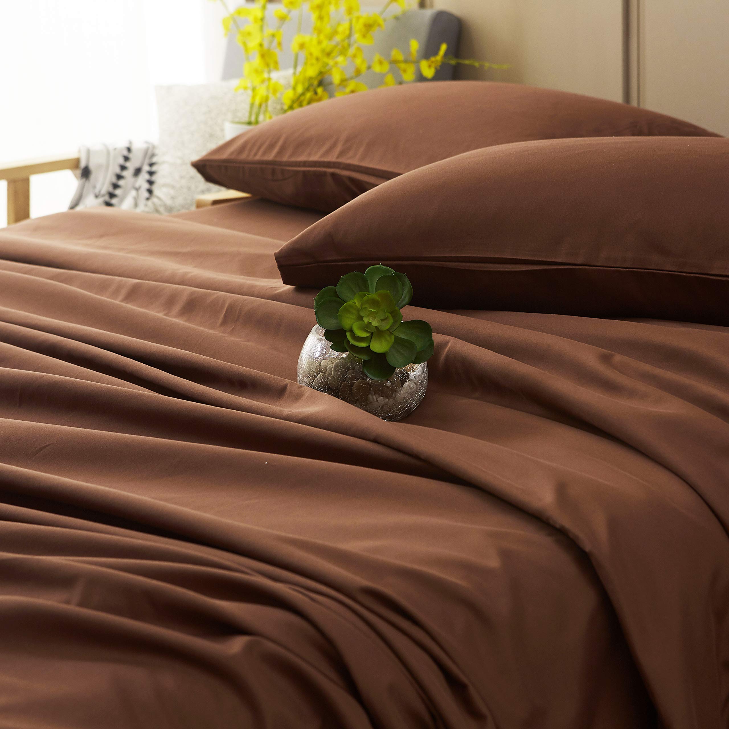 Bed Sheet Set Super Soft Microfiber 1800 Thread Count Luxury Egyptian Sheets 16-Inch Deep Pocket Wrinkle and Hypoallergenic-4 Piece(Queen Dark Grey)