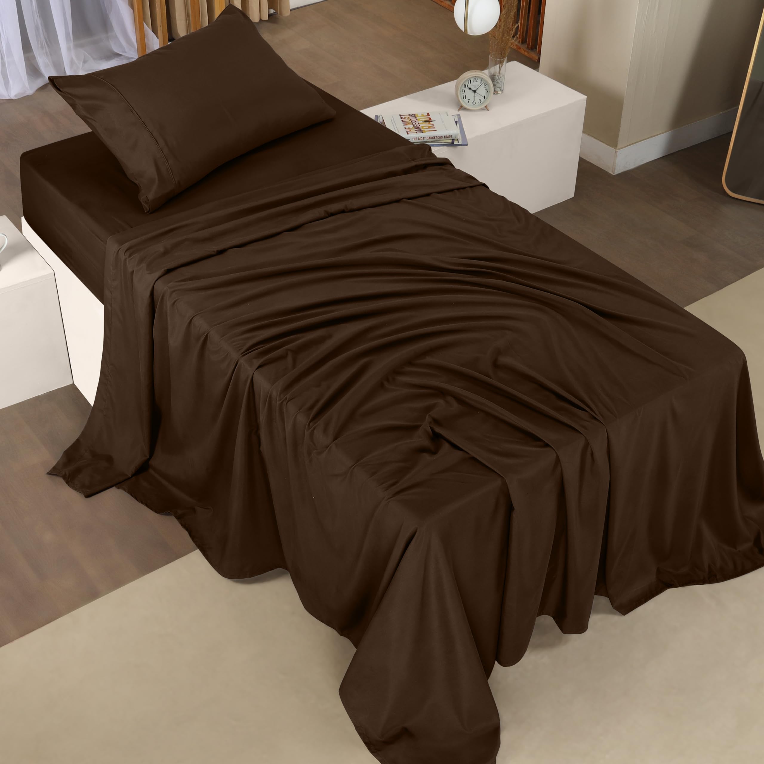 Queen Bed Sheets Set - 4 Piece Bedding - Brushed Microfiber - Shrinkage and Fade Resistant - Easy Care (Queen, Grey)