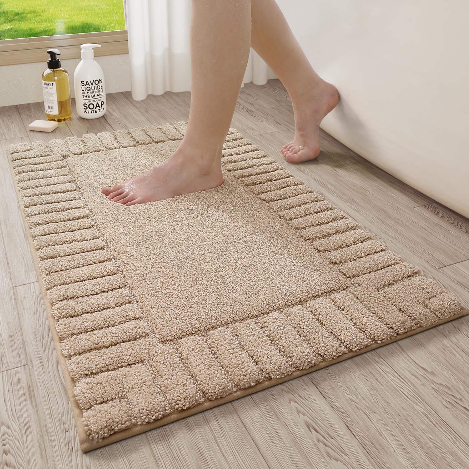 Premium Bath Rug, Extra Soft and Absorbent Bathroom Mat, Quick Dry, Non Slip, Machine Washable Bath Mat for Shower and Tub,16"x24"