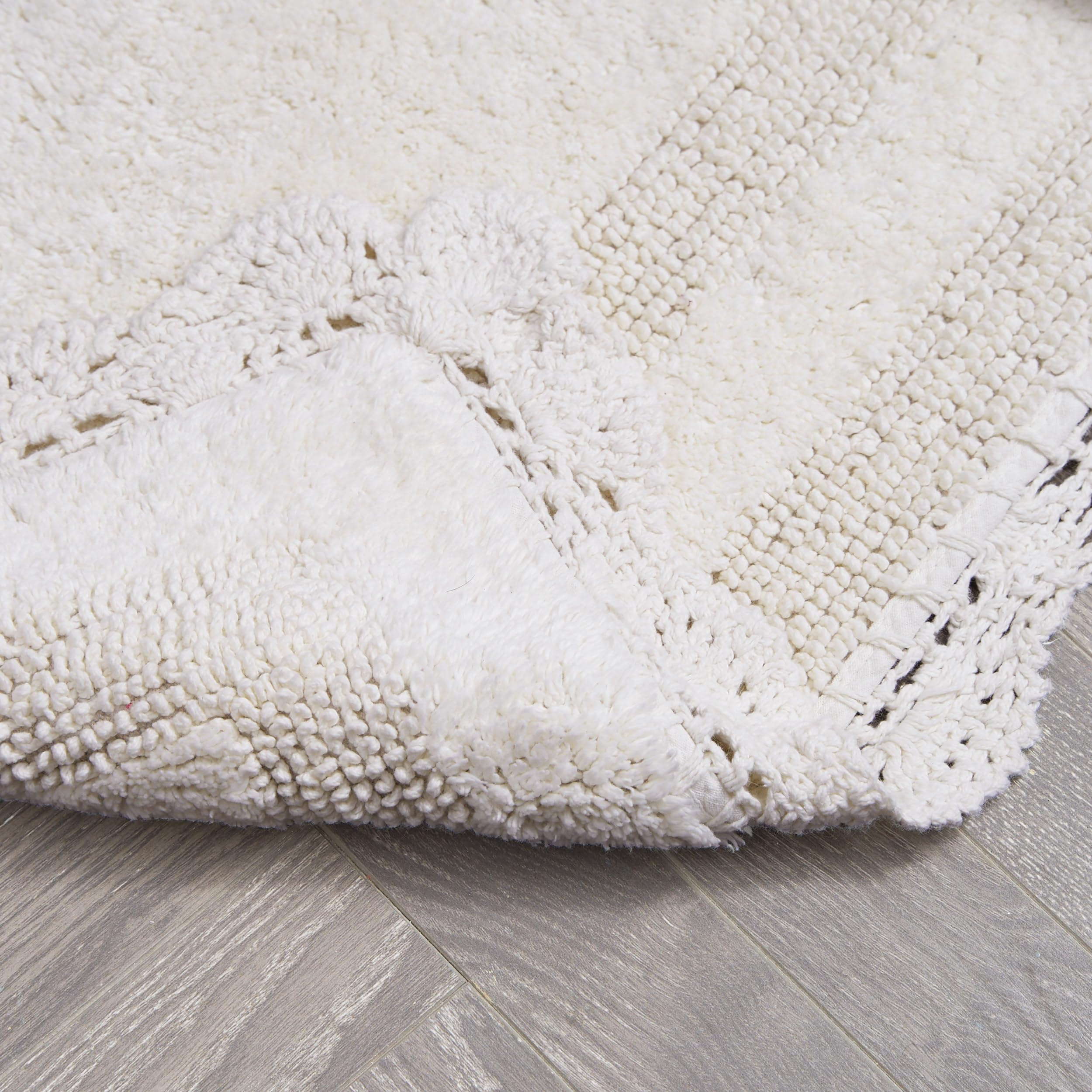 改Laura Ashley Crochet Cotton 17x24/21x34 in. 2-Piece Bath Rug Set, Creamy White