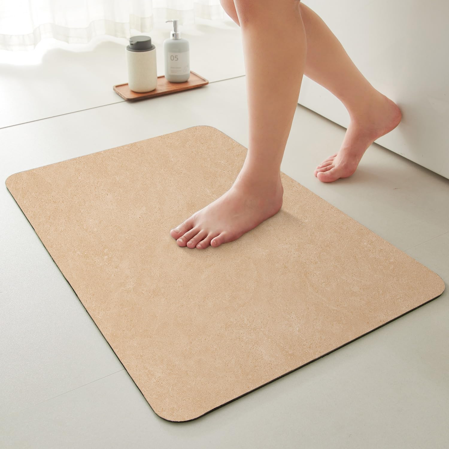 Quick Dry Bath Mat, Bathroom Rugs Non Slip Washable Thin Absorbent Bath Mat Fits Under Door Bathroom Floor Mat Perfect for Bath, Shower, or Sink