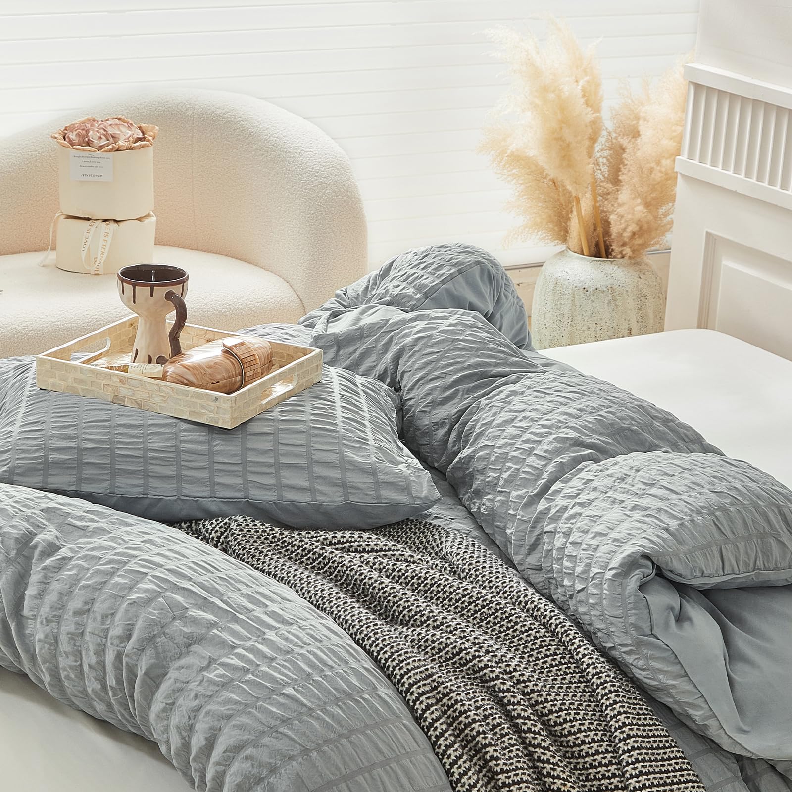 Duvet Cover Set Queen Size, 3pcs Washed Microfiber White Bedding Set, Soft Breathable Striped Textured Seersucker Duvet Cover with Zipper Closure & Corner Ties