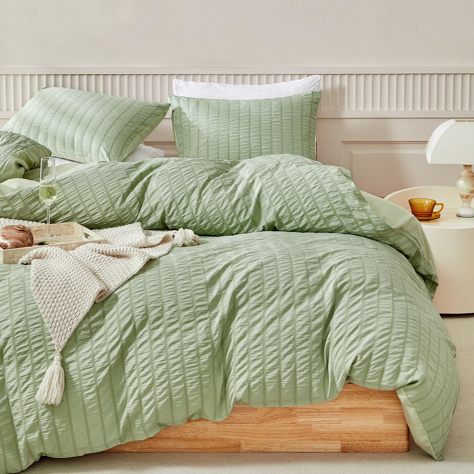 改WARMDERN Duvet Cover Set Queen Size, 3pcs Washed Microfiber White Bedding Set, Soft Breathable Striped Textured Seersucker Duvet Cover with Zipper Closure &amp; Corner Ties(White, Queen)
