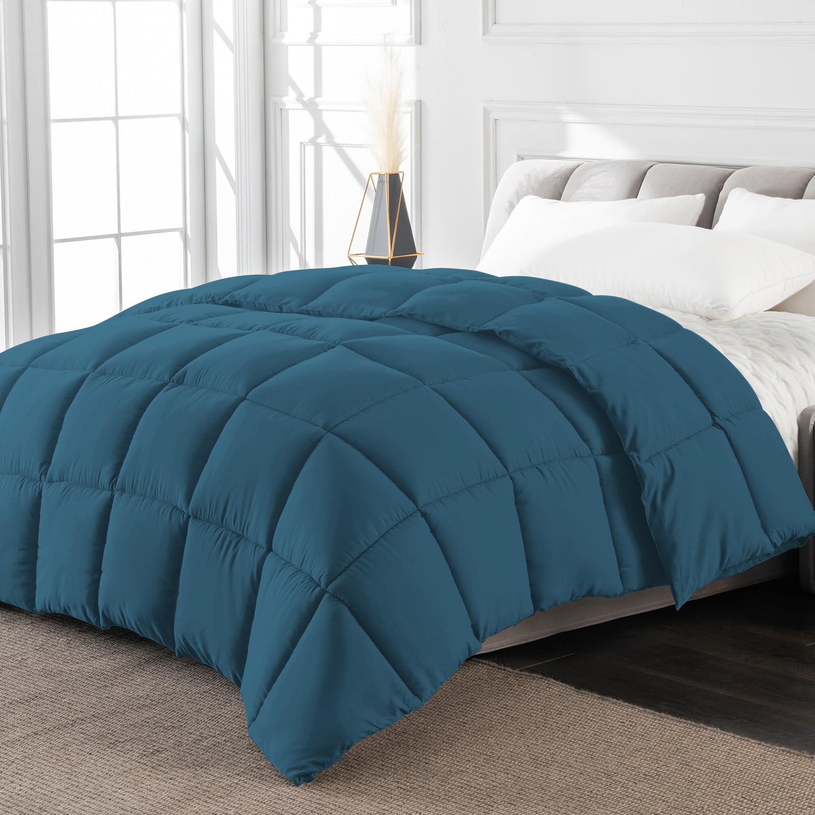 Queen Comforter Duvet Insert - All Season Down Alternative Quilted Bed Comforters Queen Size with Corner Tabs - Machine Washable