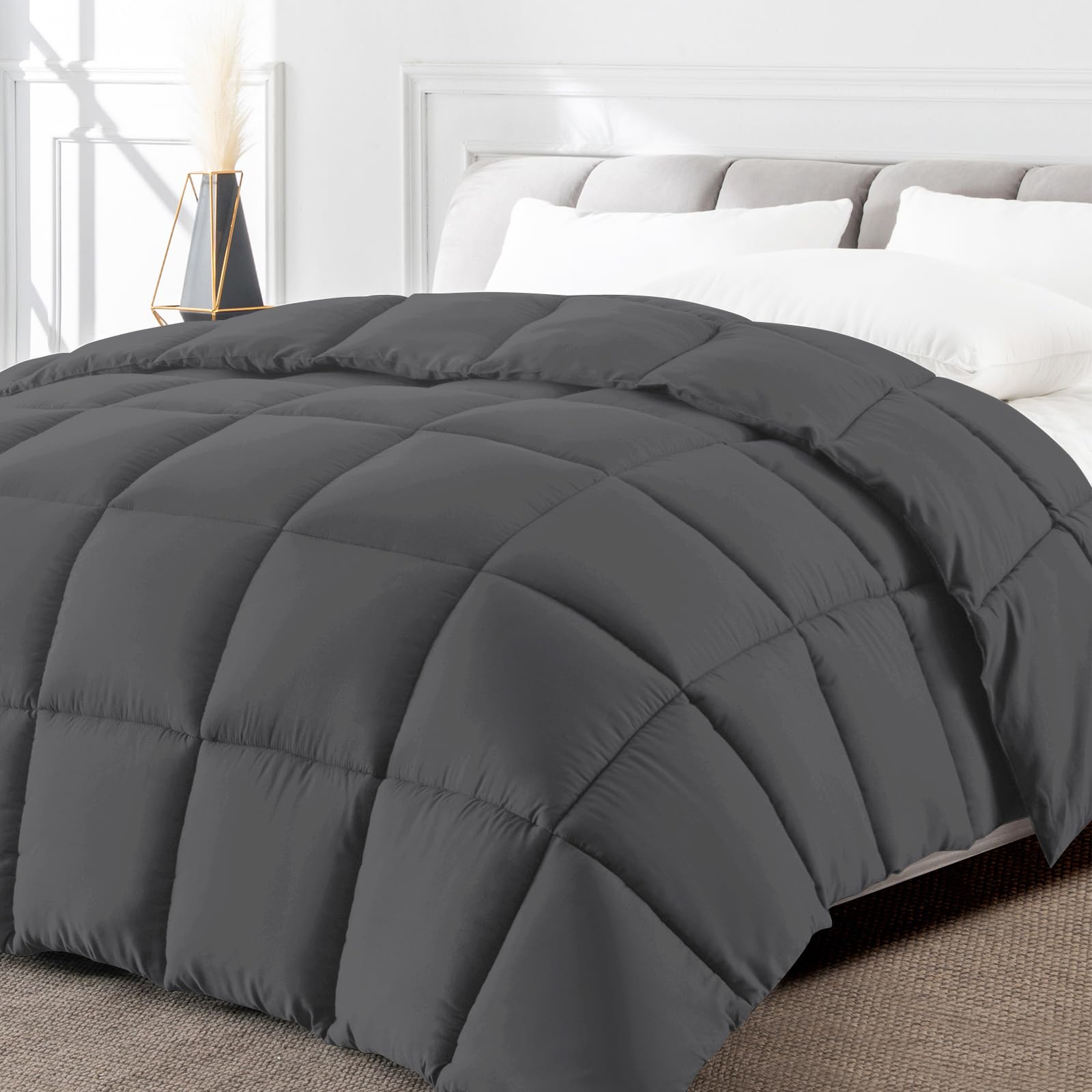 改Minoroty Queen Comforter Duvet Insert - All Season Down Alternative Quilted Bed Comforters Queen Size with Corner Tabs - Machine Washable - Dark Grey