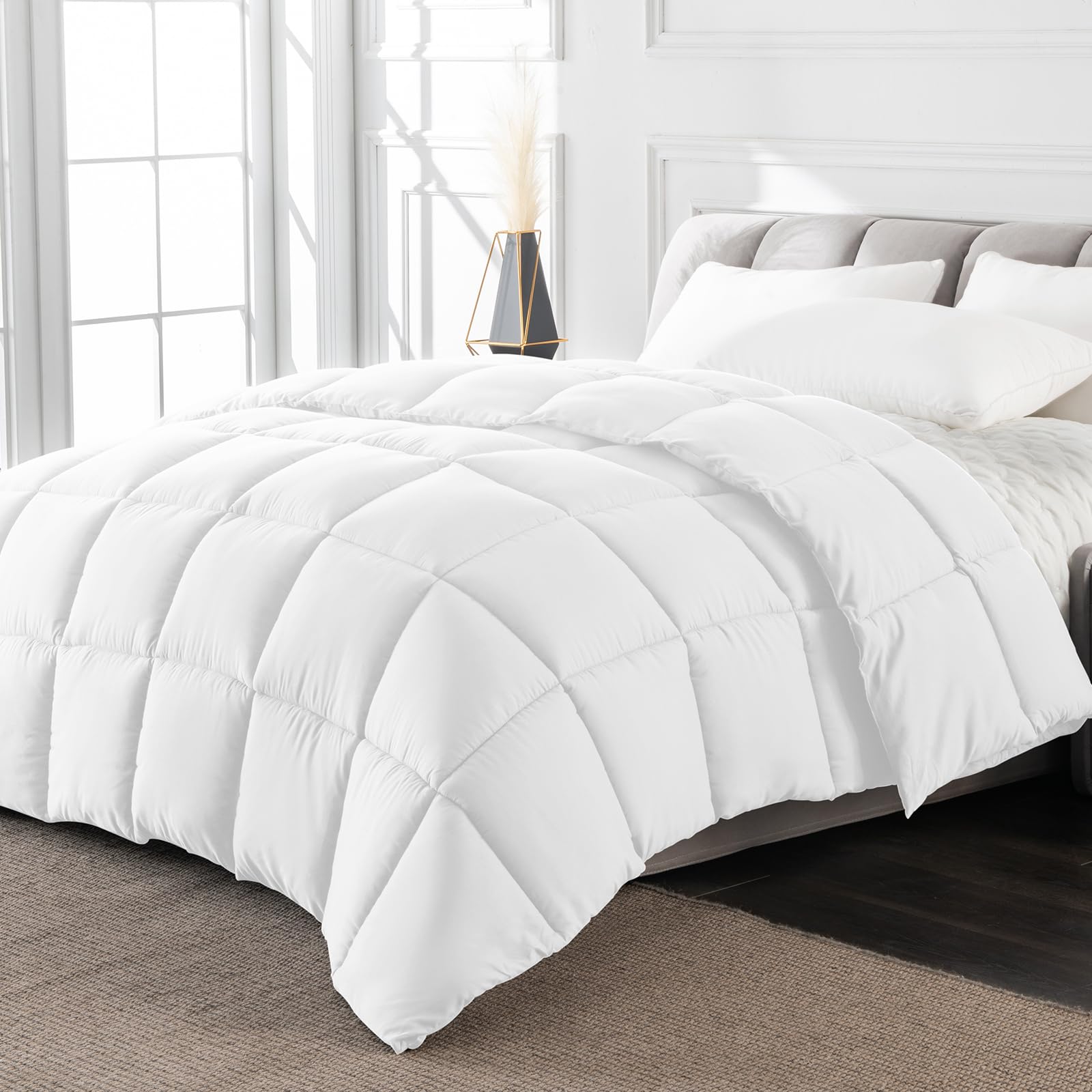 Queen Comforter Duvet Insert - All Season Down Alternative Quilted Bed Comforters Queen Size with Corner Tabs - Machine Washable