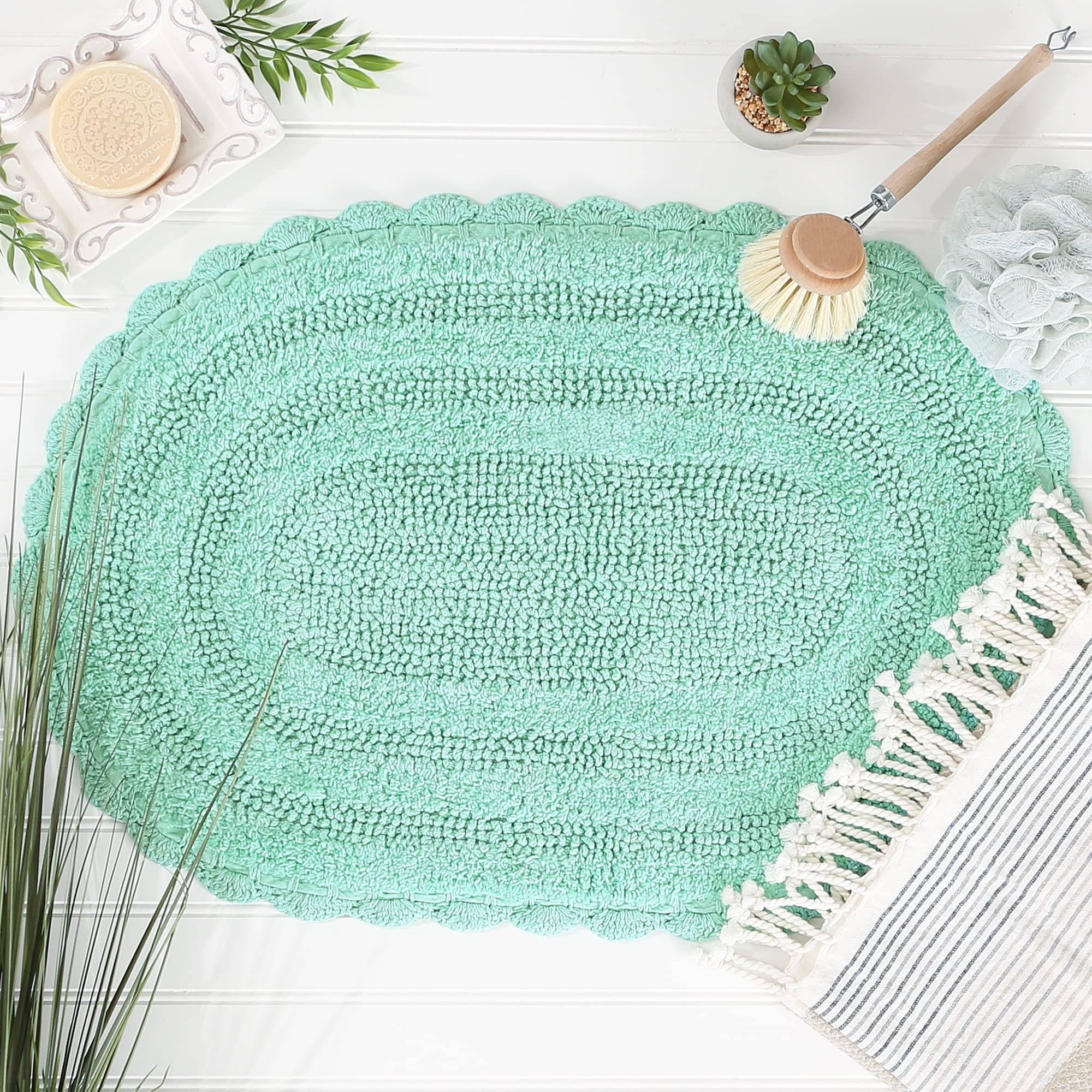 Crochet Collection Reversible Bath Mat, Round