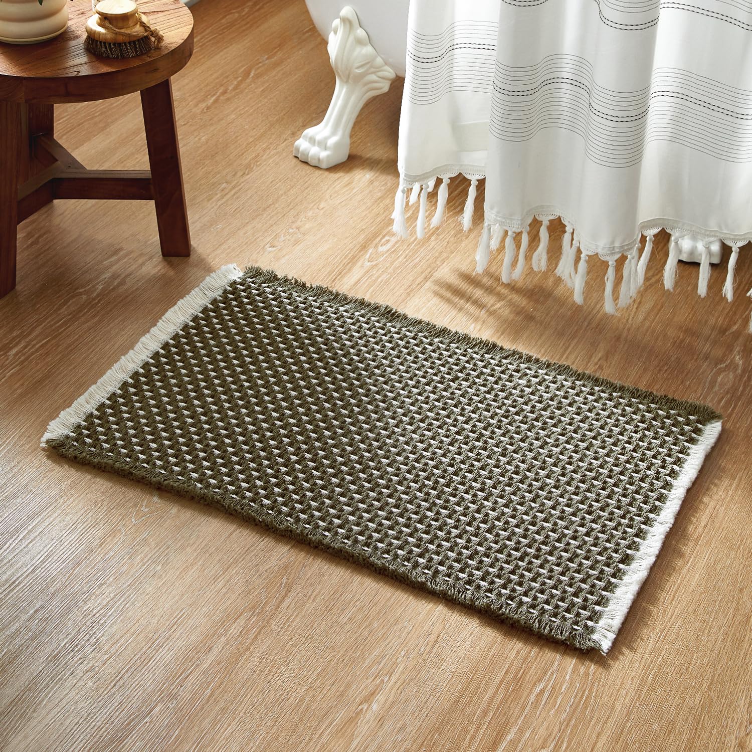 Bathroom Rugs, Super Absorbent Non Slip Bath Mat Quick Dry Bath Rugs Washable Boho Farmhouse Bathroom Rugs for Bathroom with Non Slip Rug Pad