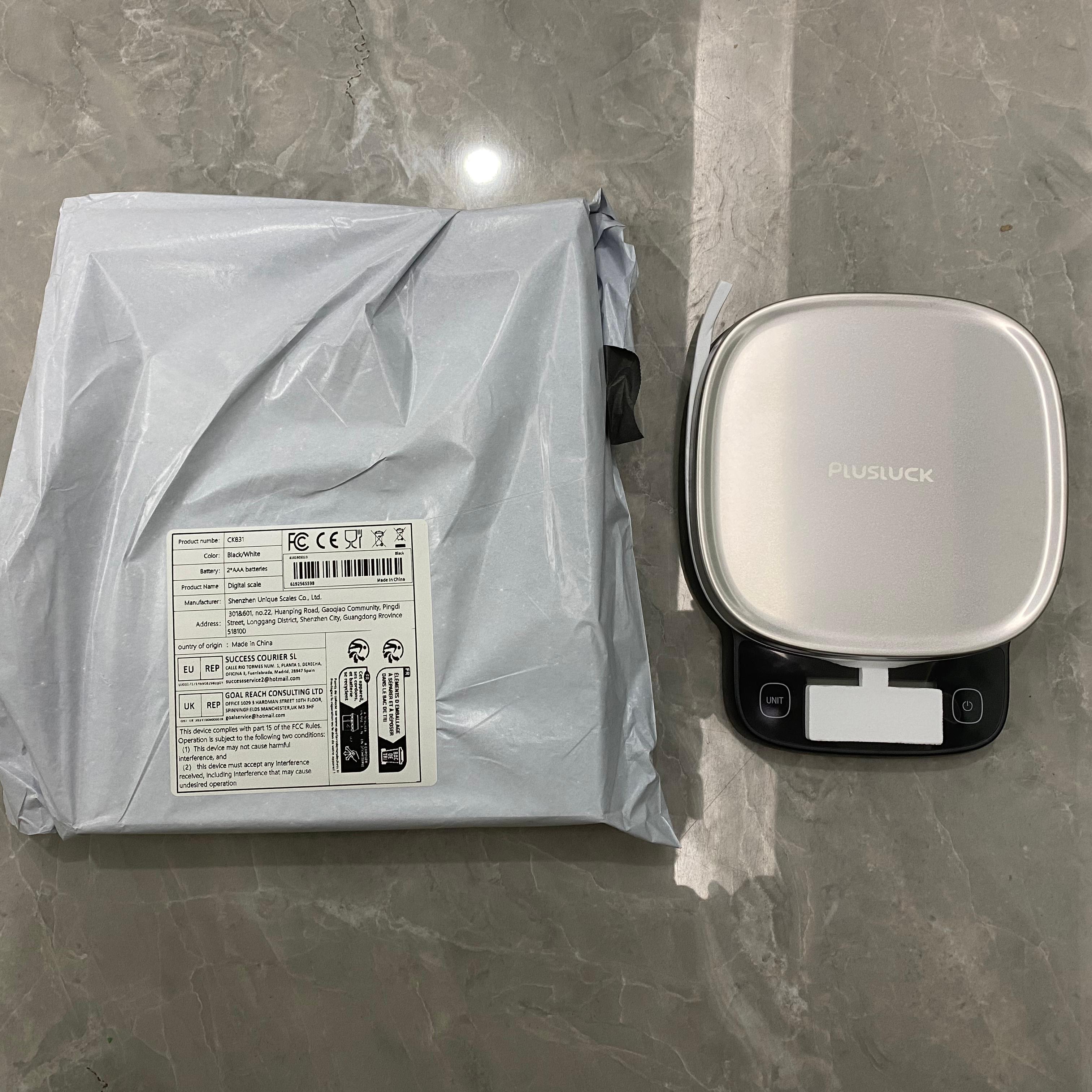 High precision 0.1g digital kitchen scale - 5kg capacity, 304 stainless steel surface, multi-function LCD display, one-click peeling,g/ml(water)/ml(milk)/lb unit conversion, rounded corner design, non-slip foot pad