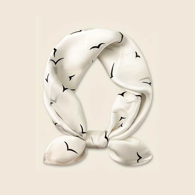 A stylish and vibrant seagull-print square scarf (27.5 inches): A soft shawl crafted from simulated silk, perfect as a lightweight accessory for spring and autumn. This is an excellent choice for women’s sun protection, ideal for outdoor activities.