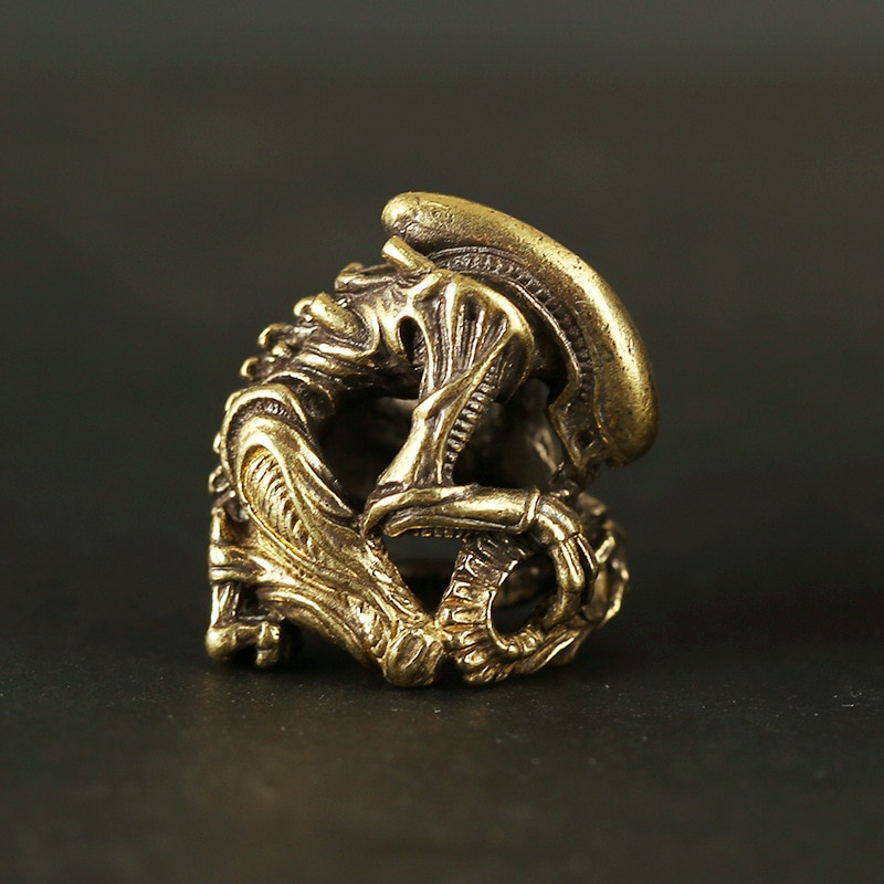 1 pc Exquisite Antique Brass Chinese God of Wealth Ornament - Attracts Abundance and Good Fortune with Powerful Fengshui Energy, Hand-Sculpted for Harmonious Balance - Ideal for Home, Office, or Desktop Placement to Bring Prosperity and Success