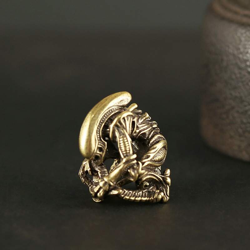 1 pc Exquisite Antique Brass Chinese God of Wealth Ornament - Attracts Abundance and Good Fortune with Powerful Fengshui Energy, Hand-Sculpted for Harmonious Balance - Ideal for Home, Office, or Desktop Placement to Bring Prosperity and Success