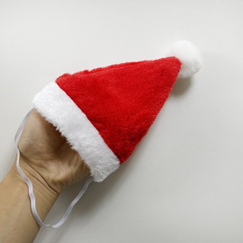 Charming Pet Christmas Hat: Make Your Furry Friend's Holiday Season More Festive