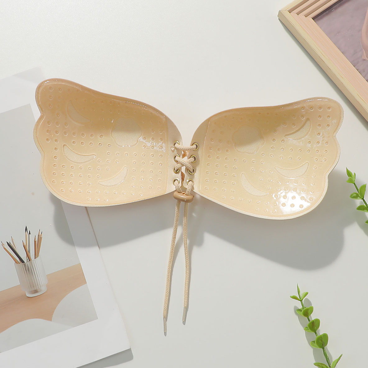 Viomisha 1 PCS Women Sticky Bra Backless Strapless Bra Push Up Breathable Underwear Adhesive Invisible Lift Up Bras