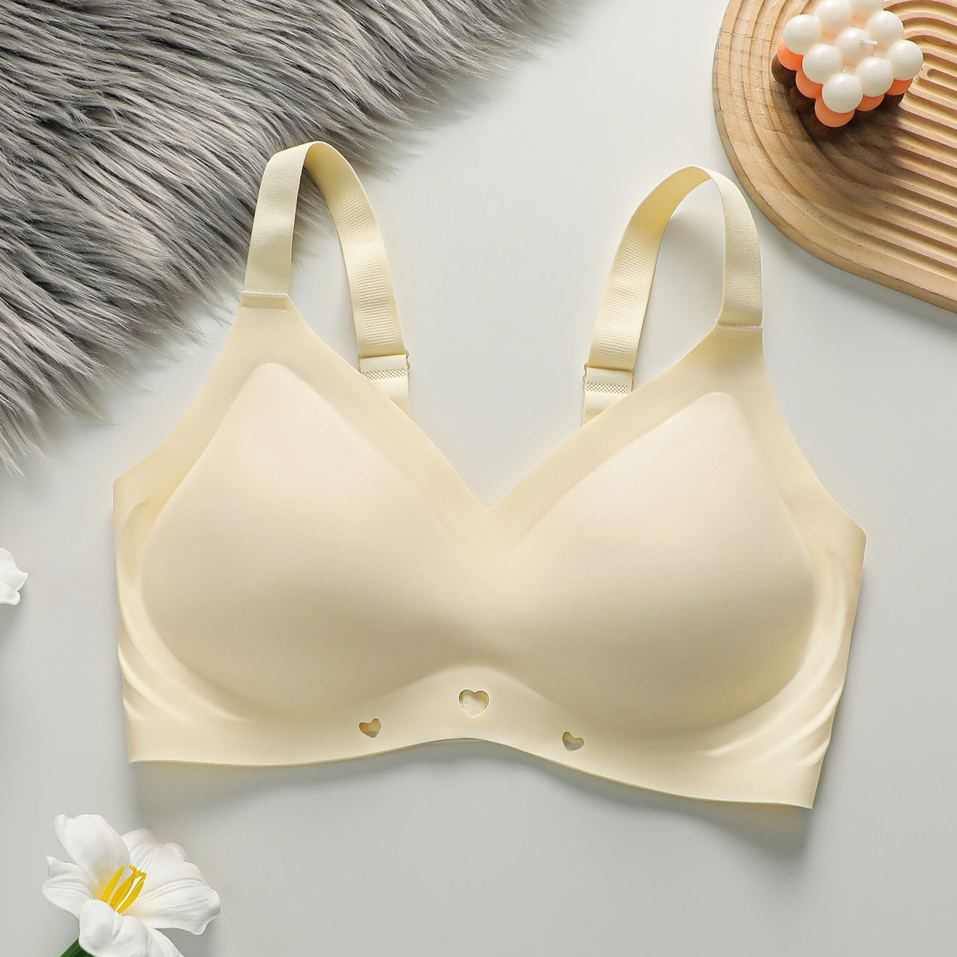 Plus Size Seamless Bra Anti-Sagging & Push-Up Seamless Wirefree Bra For Women Removable Padded Adjustable Shoulder trap