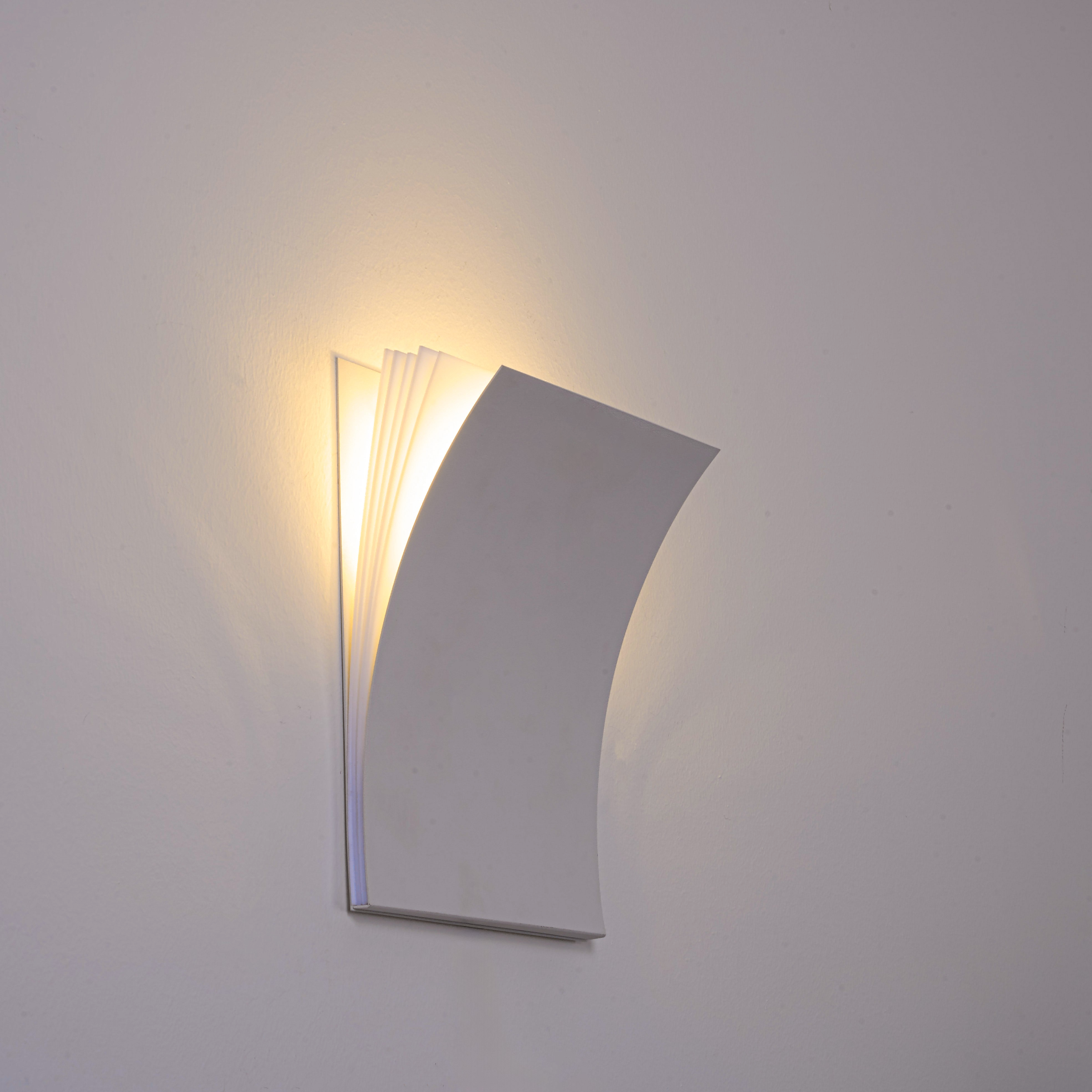 Paper Curve LED Wall Light, Modern Minimalist Wall Sconce with Curved Design