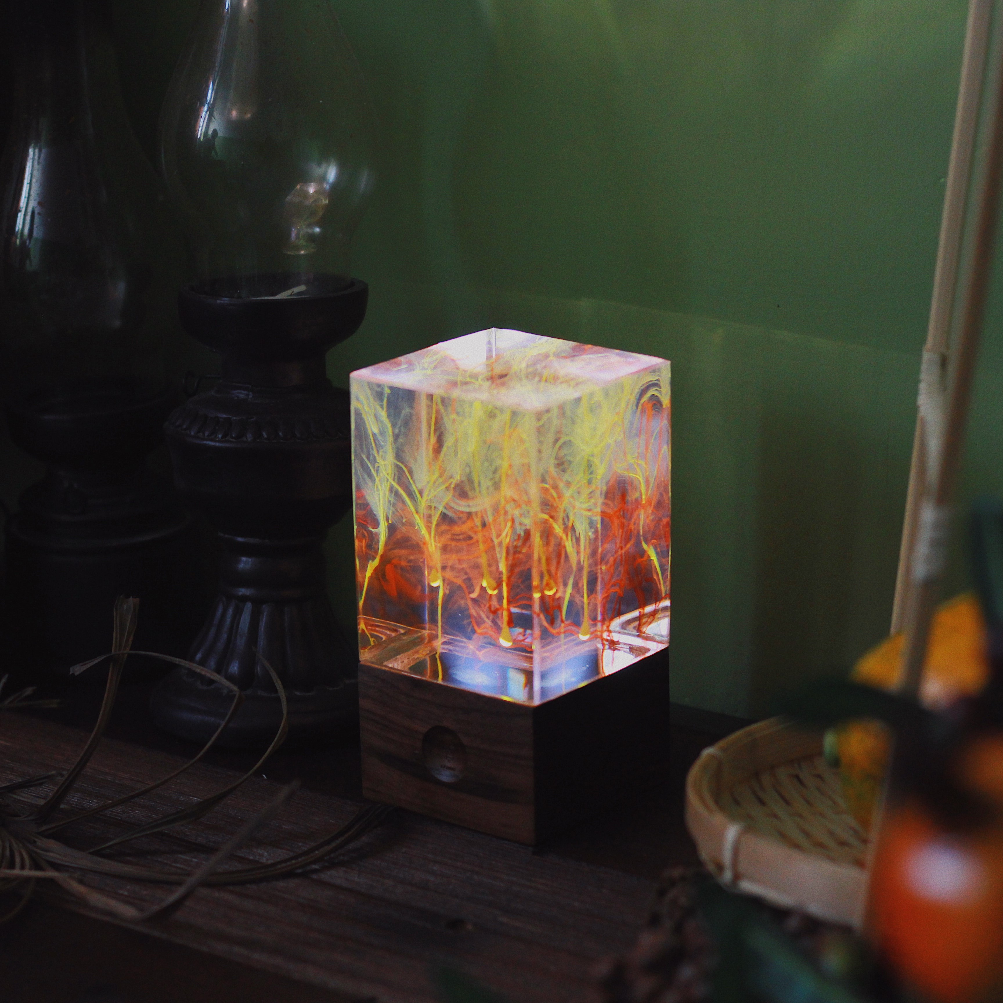 EP LIGHT Resin Wood Handmade Ambient Night Light Dimmable Table Lamp Creative Holiday gifts Table Decoration - Red