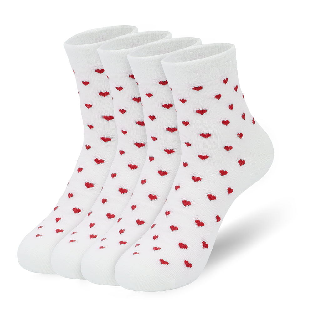 A pair of full peach heart socks for girls spring and summer mid-tube socks cute and versatile campus style fashionable sports socks(Twelve pairs)