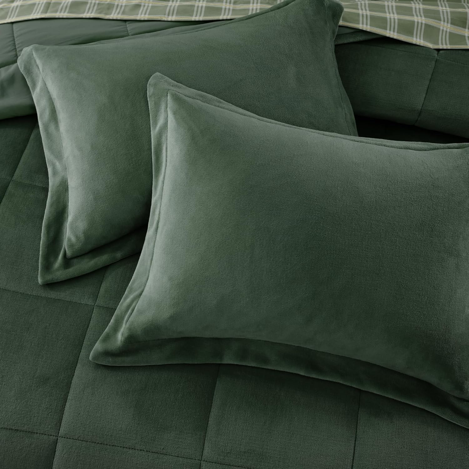 Plush King Size Comforter Set Dark Green, Flannel Velvet Comforter Sets 7 Pieces Bed in a Bag, Soft Warm Winter Bedding Set with Sheets, Pillowcases & Shams