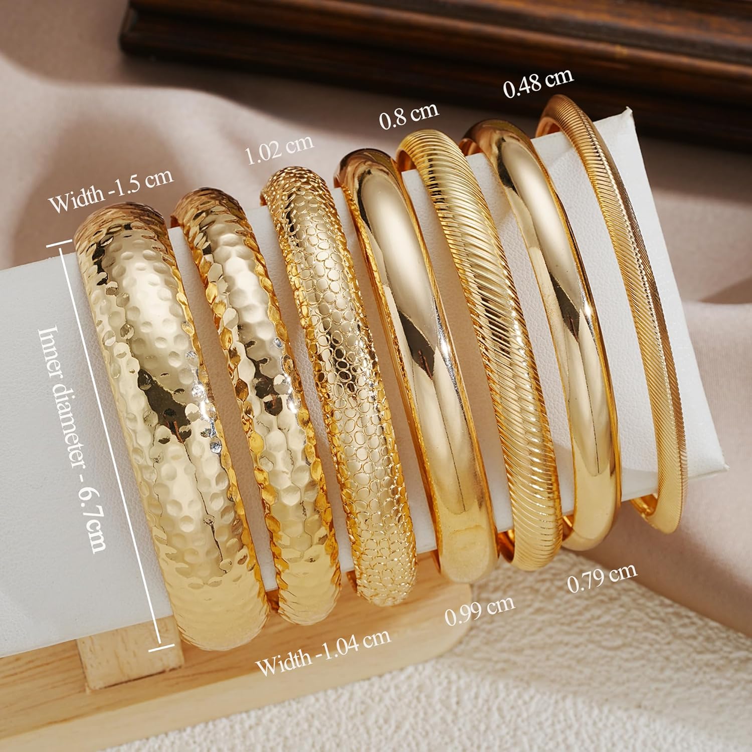 YEEZII Gold Bangle Bracelets for Women, 7Pcs 14K Gold Plated Boho Indian Multi Stackable Textured Bracelets, Chunky Bangles Set for Women Jewelry Gifts